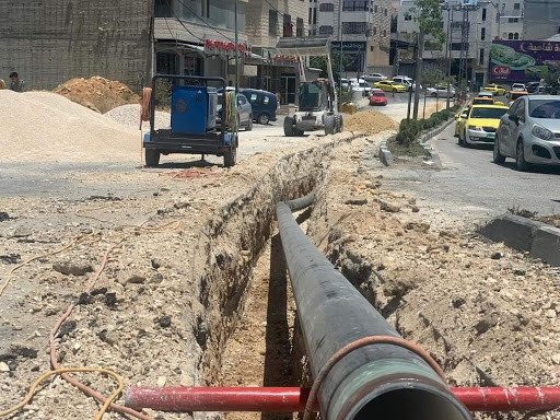صوت| بلدية الخليل تشرع بتنفيذ أعمال خطة التوزيع العادل للمياه في المدينة